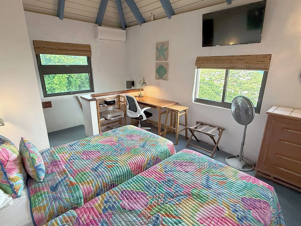 The loft bedroom has a split a/c units which keeps the loft quite comfortable
