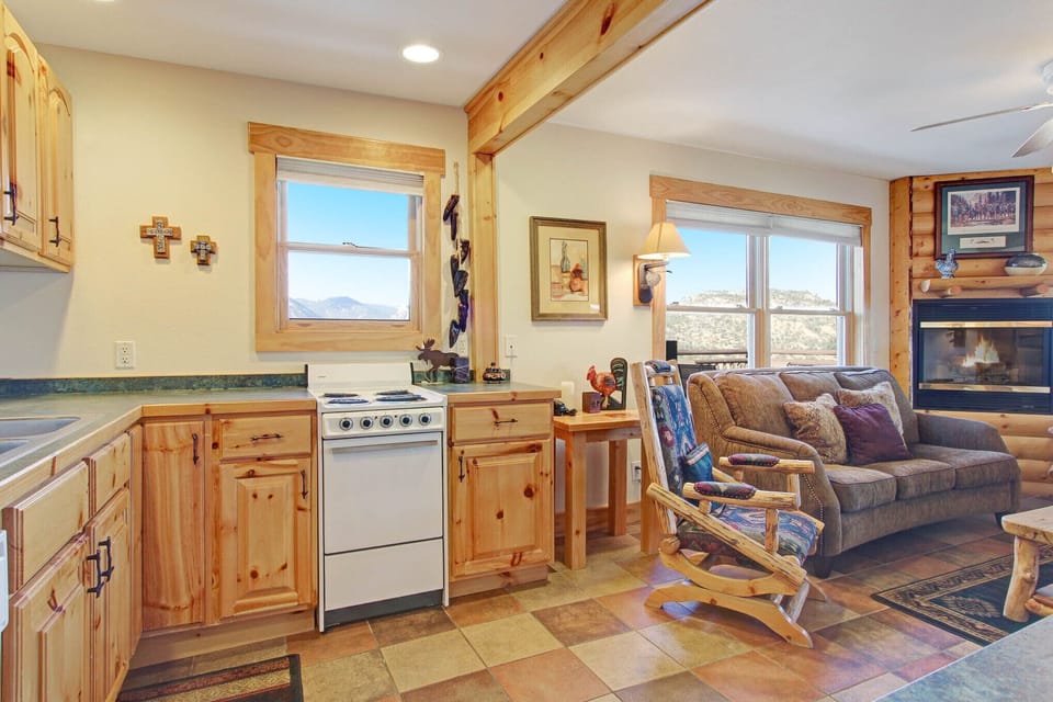 Condo, 2 Bedrooms | Private kitchen | Fridge, microwave, oven, dishwasher