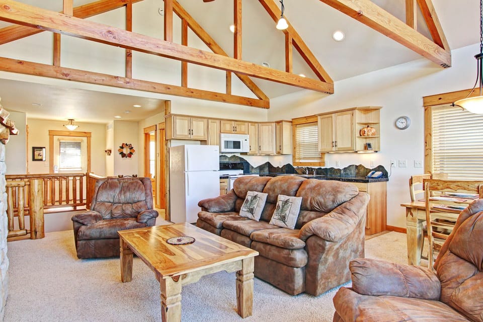 Condo, 2 Bedrooms | Living area | TV