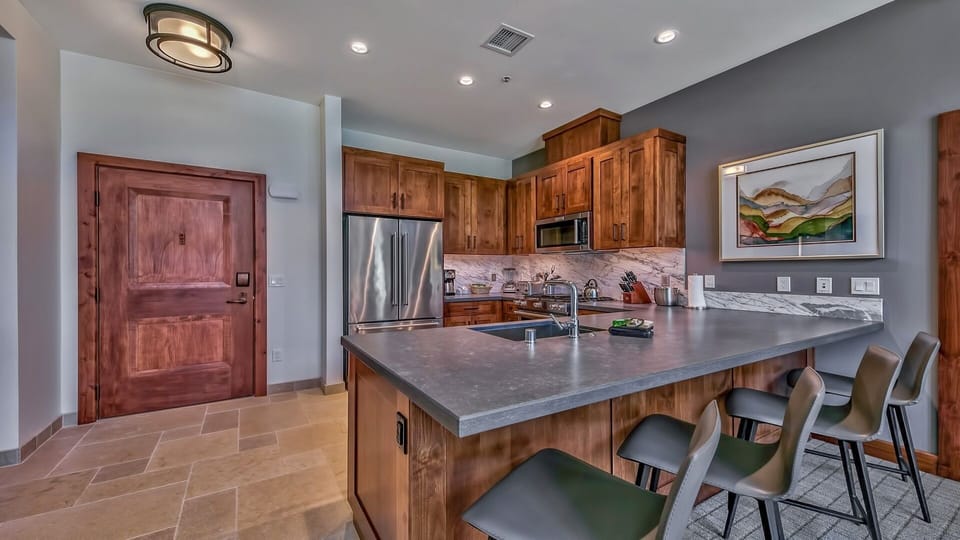 Condo, 2 Bedrooms | Private kitchen | Fridge, microwave, oven, dishwasher