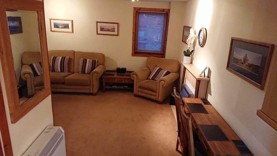 Apartment, 1 Bedroom | Living area | LCD TV, Netflix, streaming services