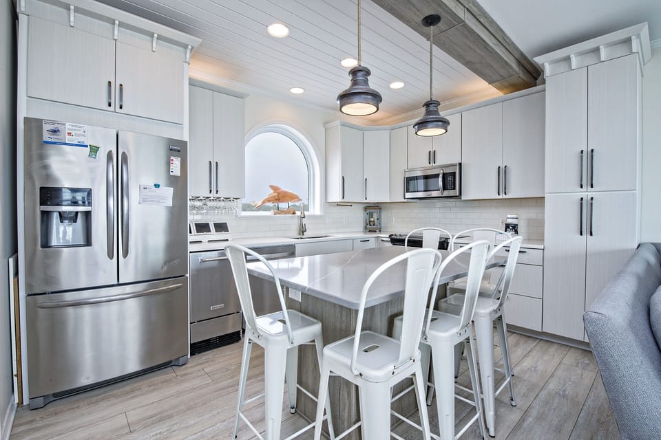 An inviting kitchen, well-stocked with everything you need for a perfect meal.