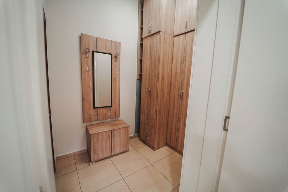 Apartment | Minibar, soundproofing, iron/ironing board, WiFi (free)