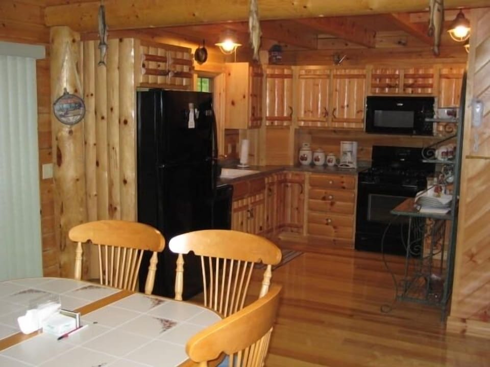 Dining /Kitchen Area All Amenities, Log Type Draws and Cabinets/W/Deer Decor