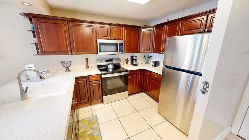 Condo, 2 Bedrooms | Private kitchen | Coffee/tea maker, fridge, oven, toaster