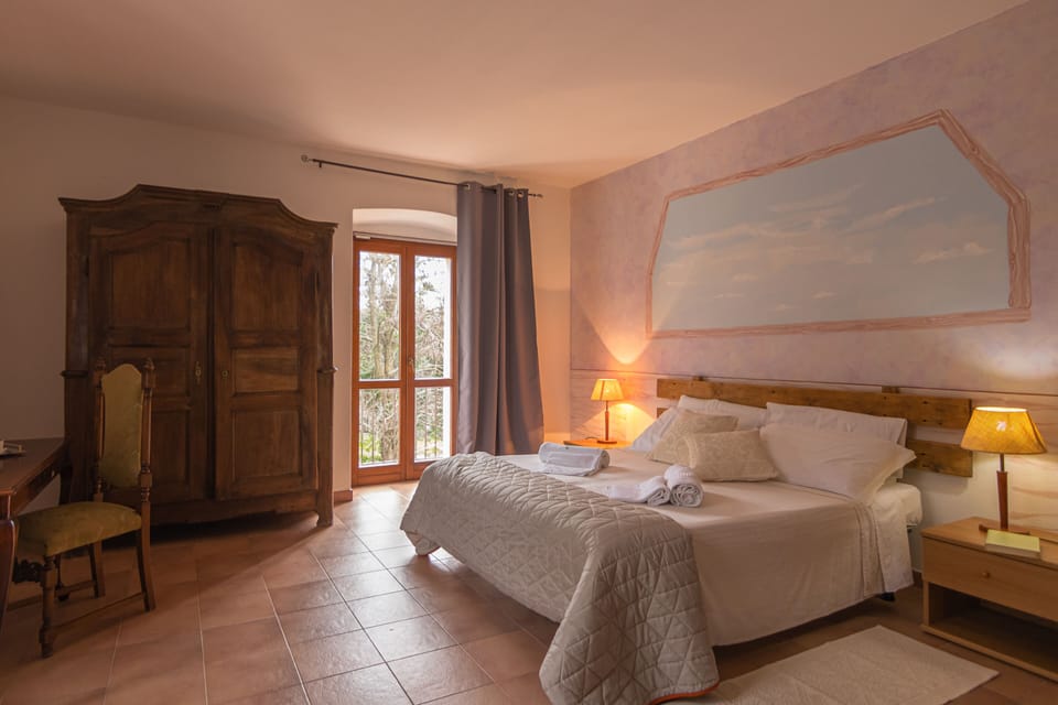 Bed sheets, wheelchair access