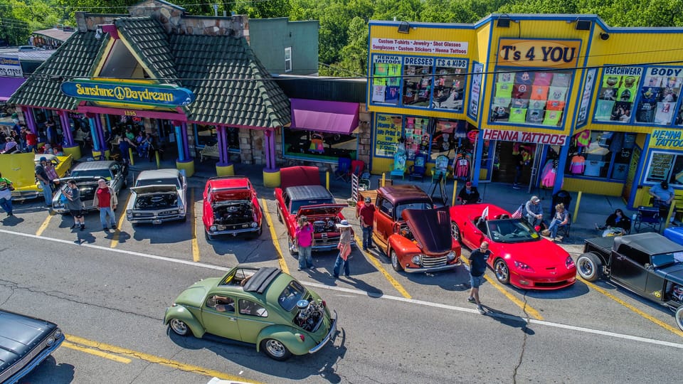 Lake Ozark Bagnell Dam Strip Hot Summer Nights Car Show.