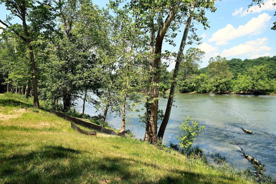 Just feet away from the mighty river!