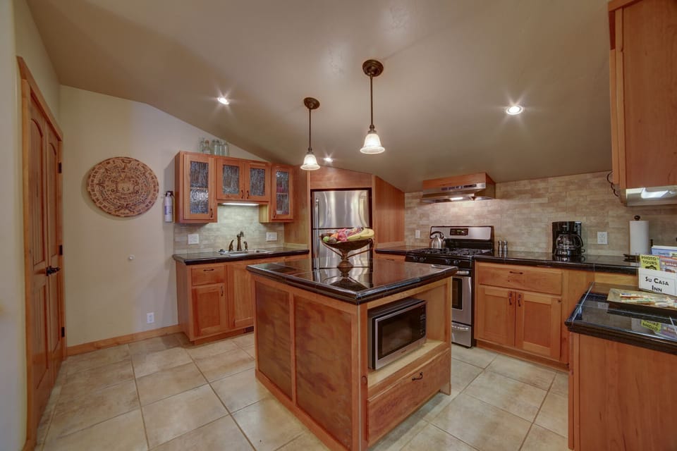 Stainless steel appliances,Granite countertops & high end finishes .