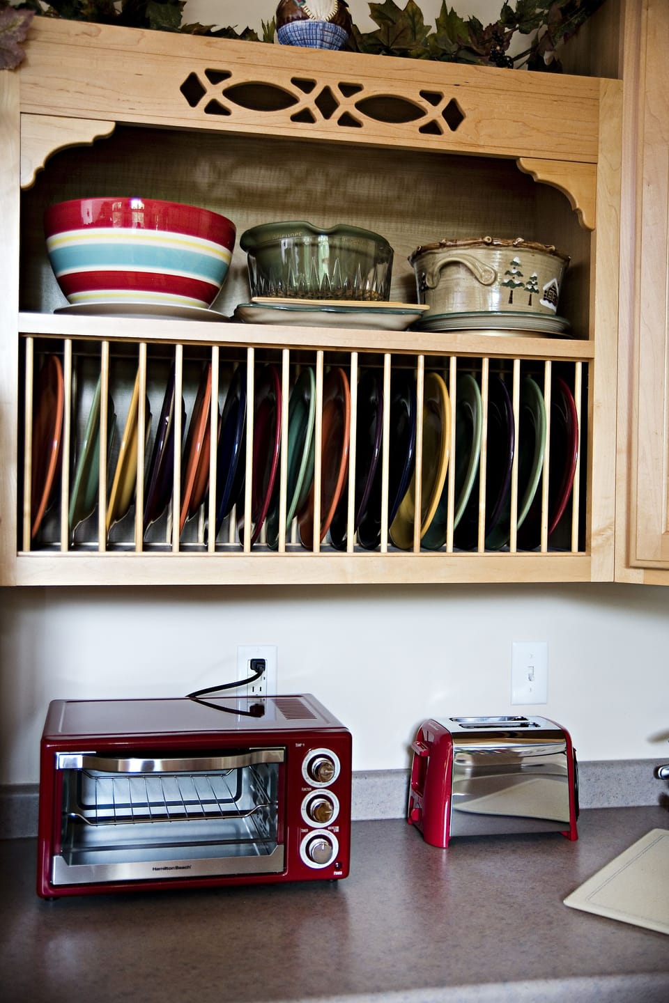 Kitchen plates, serving bowls, toaster and toaster oven