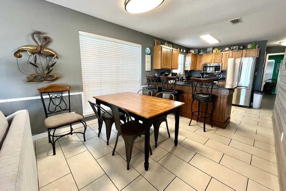 Dining and Bar area