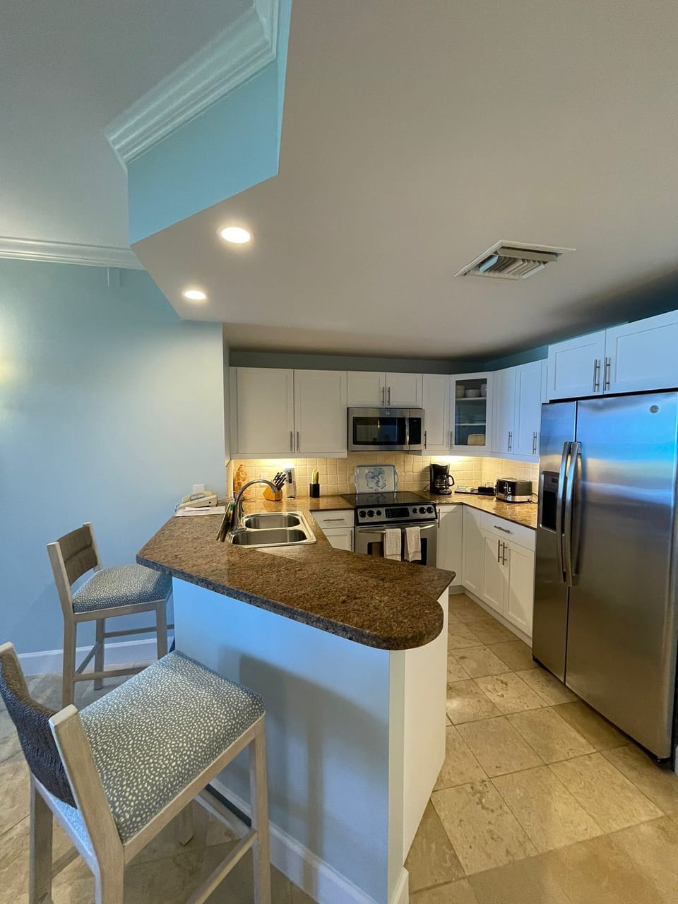 Fully equipped kitchen