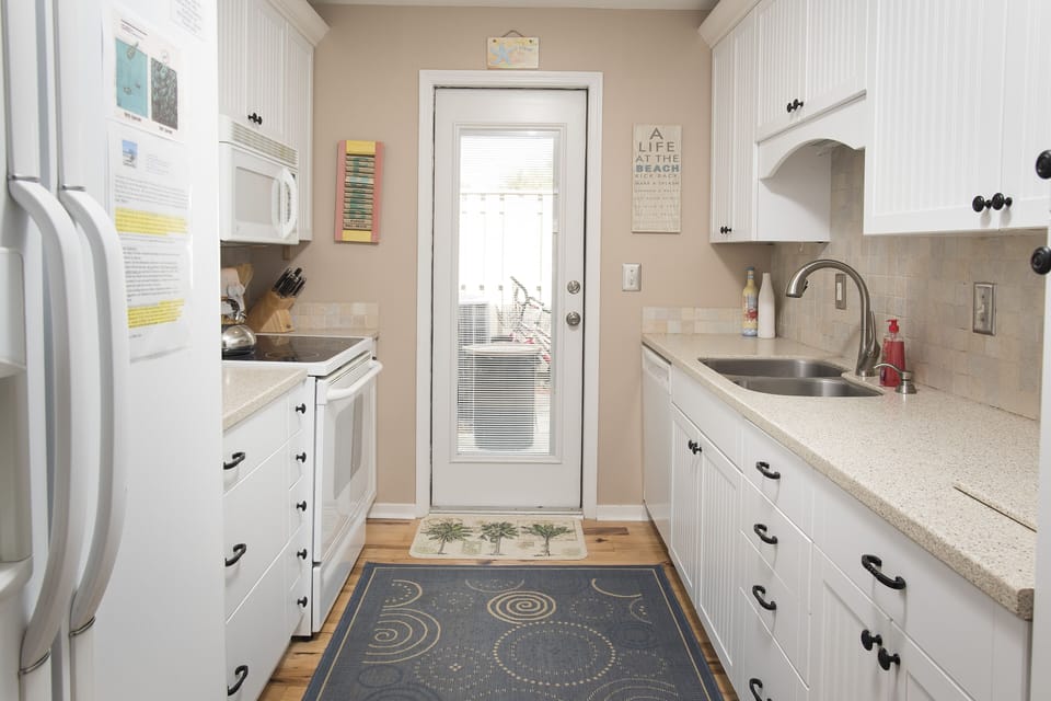 Fully equipped kitchen