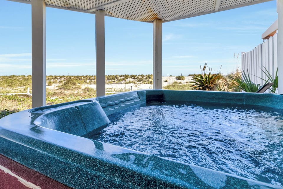 Hot tub