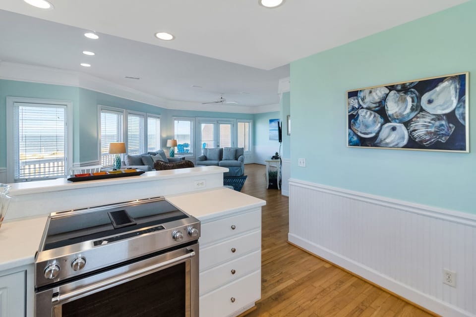 Kitchen on the middle level
