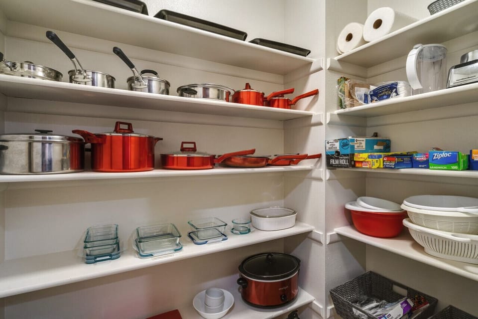 kitchen pantry includes paper products