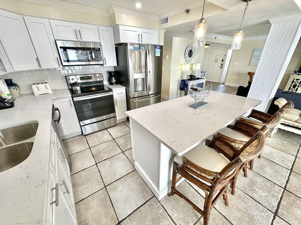 Fully stocked kitchen