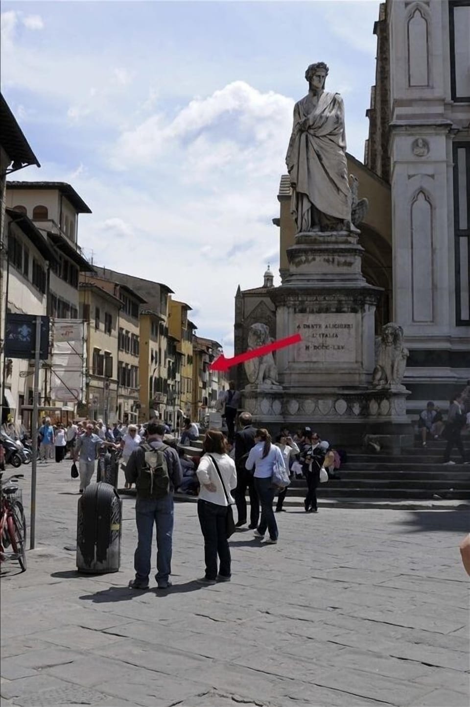 the location of the house, from Piazza Santa Croce