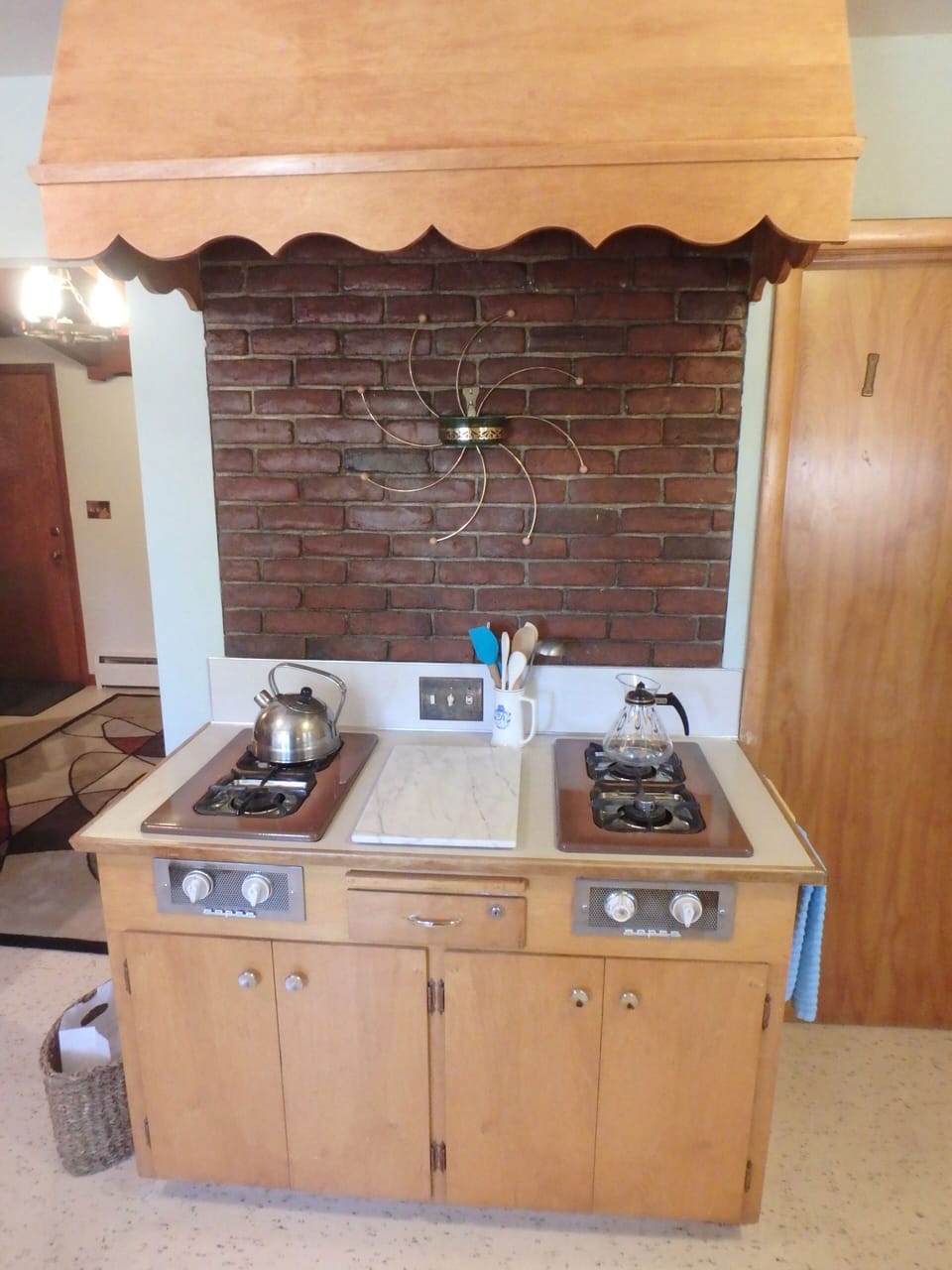 A great, classic cook top, everything works perfectly. 