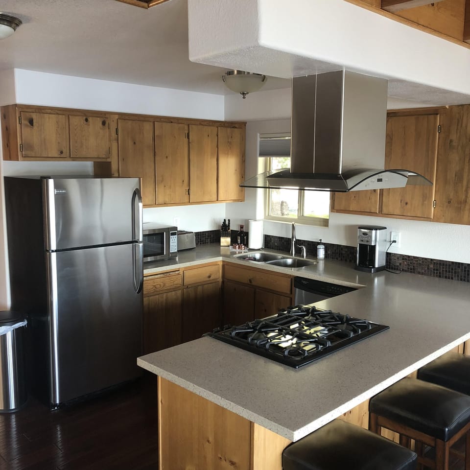 Fully stocked kitchen