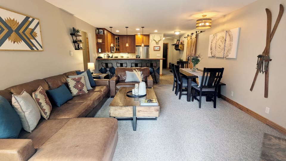 Beaver Creek West Condo J-2 living room & kitchen