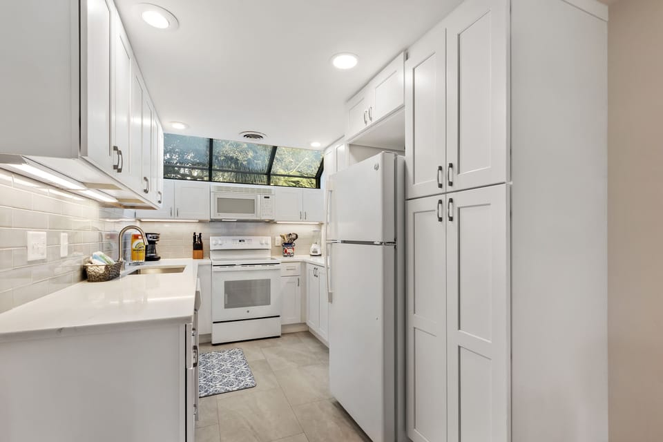 Fully equipped kitchen