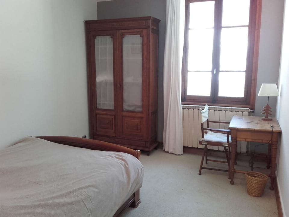 Double Room, Shared Bathroom | Individually decorated, individually furnished, desk, iron/ironing board