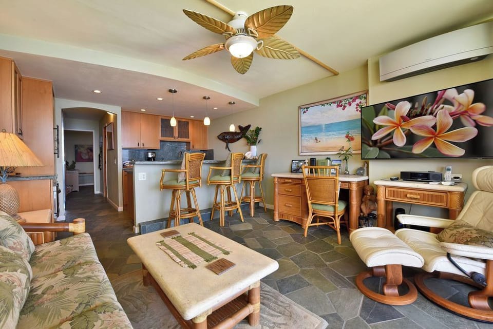 Living area - Comfortable & Well supplied.