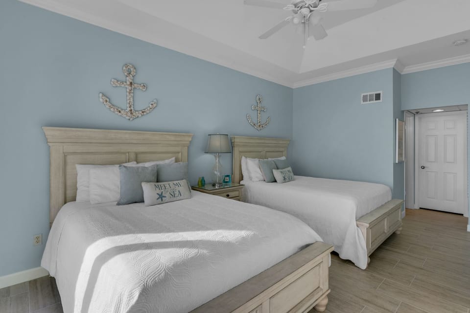 Guest bedroom as seen from balcony access door
