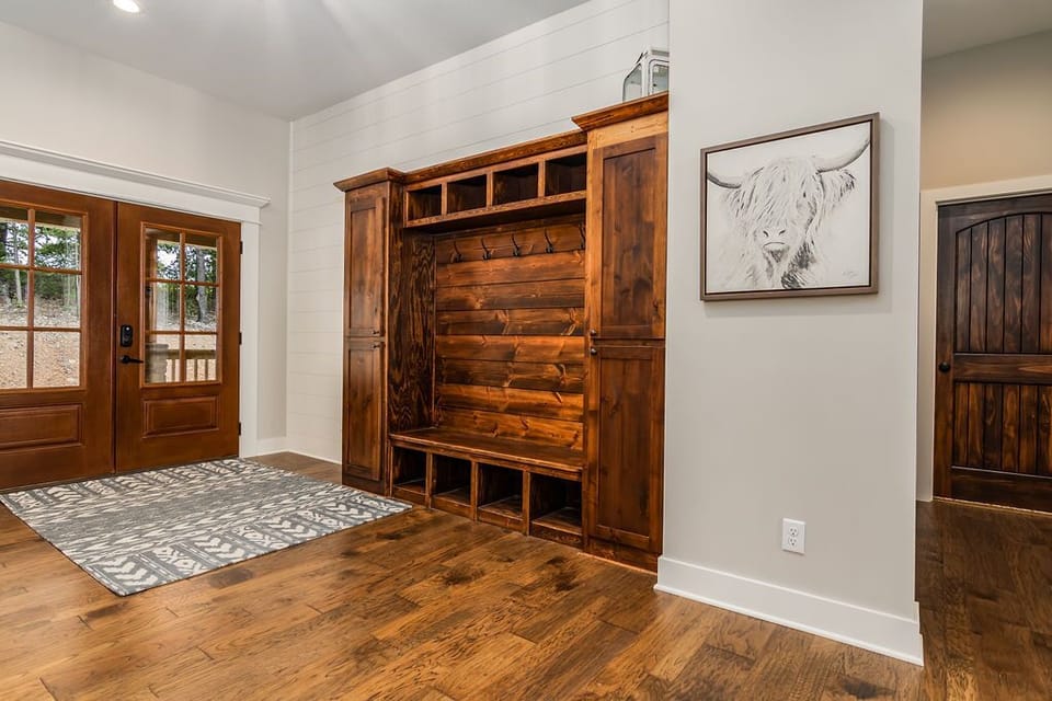 entrance storage for shoes, bags & coats