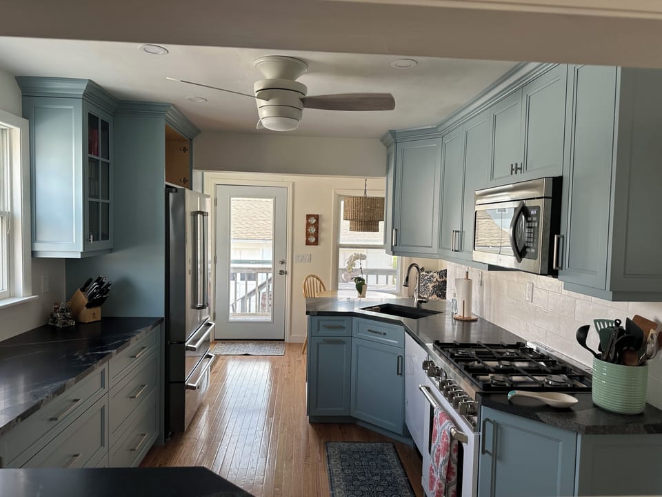Newly remodeled kitchen and appliances!