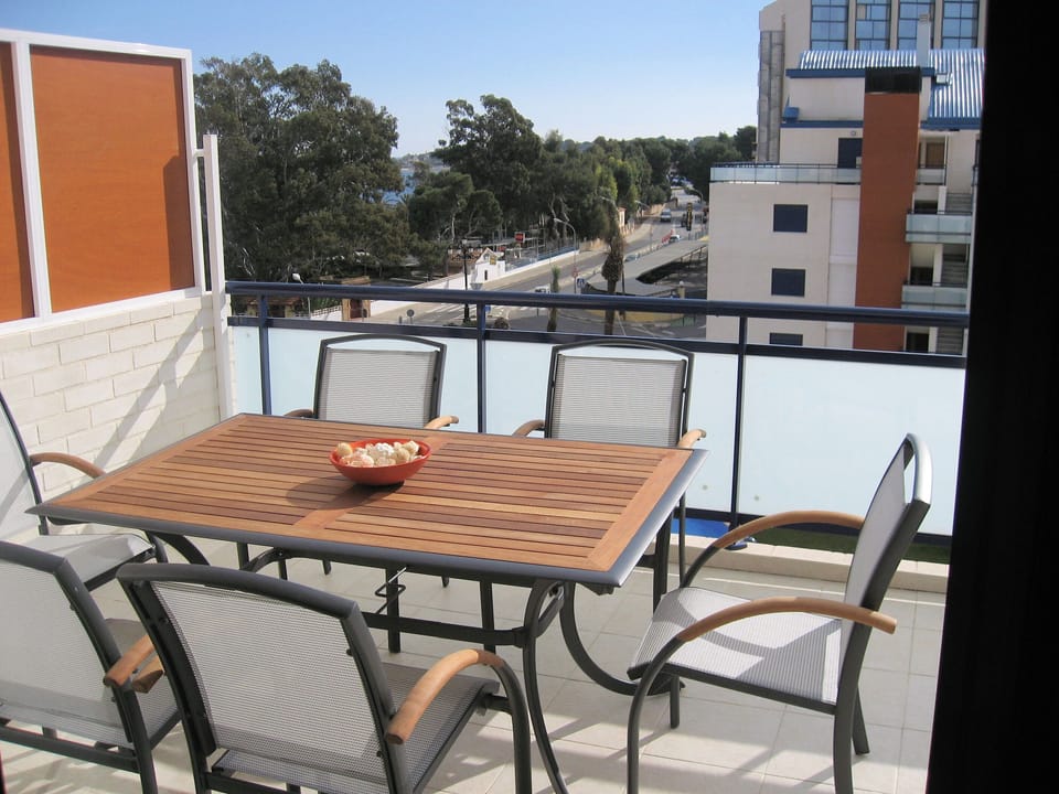 Dining on the main terrace (with electric canopy)