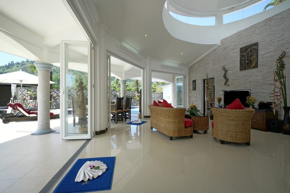Enjoy your meals on the patio with a view of Thailands nature.