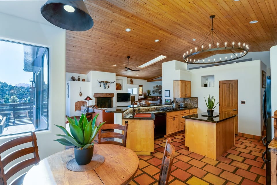 A chef-friendly kitchen with room to move and prep.