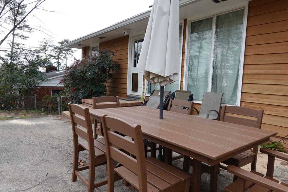 Outdoor dining