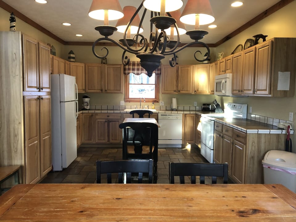 Full Kitchen