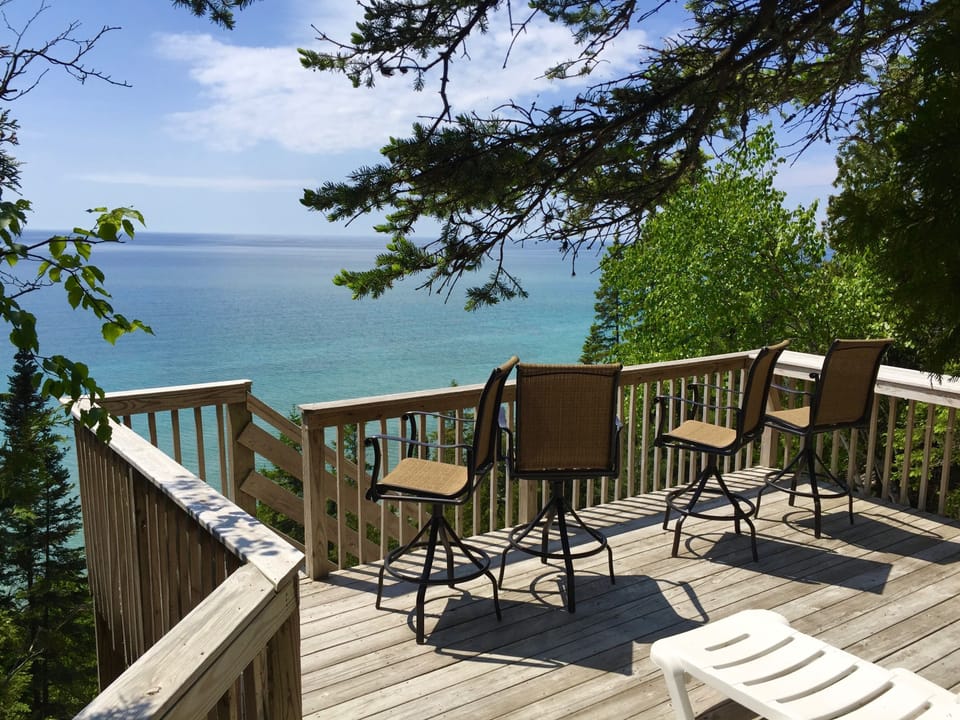 Bluffside Deck 