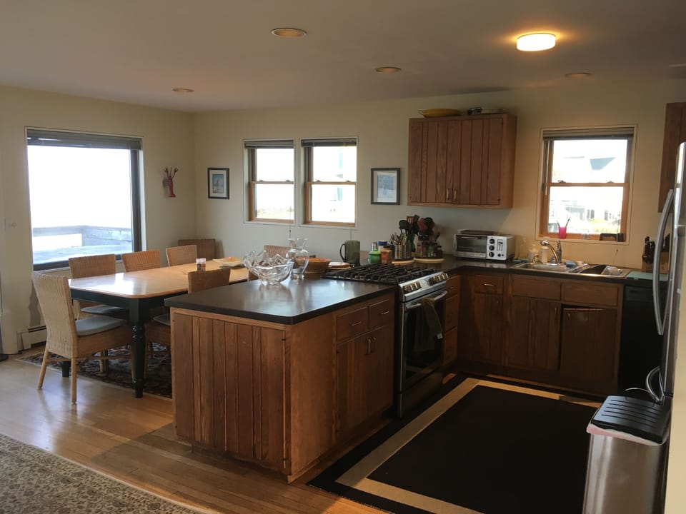 Kitchen/dining area