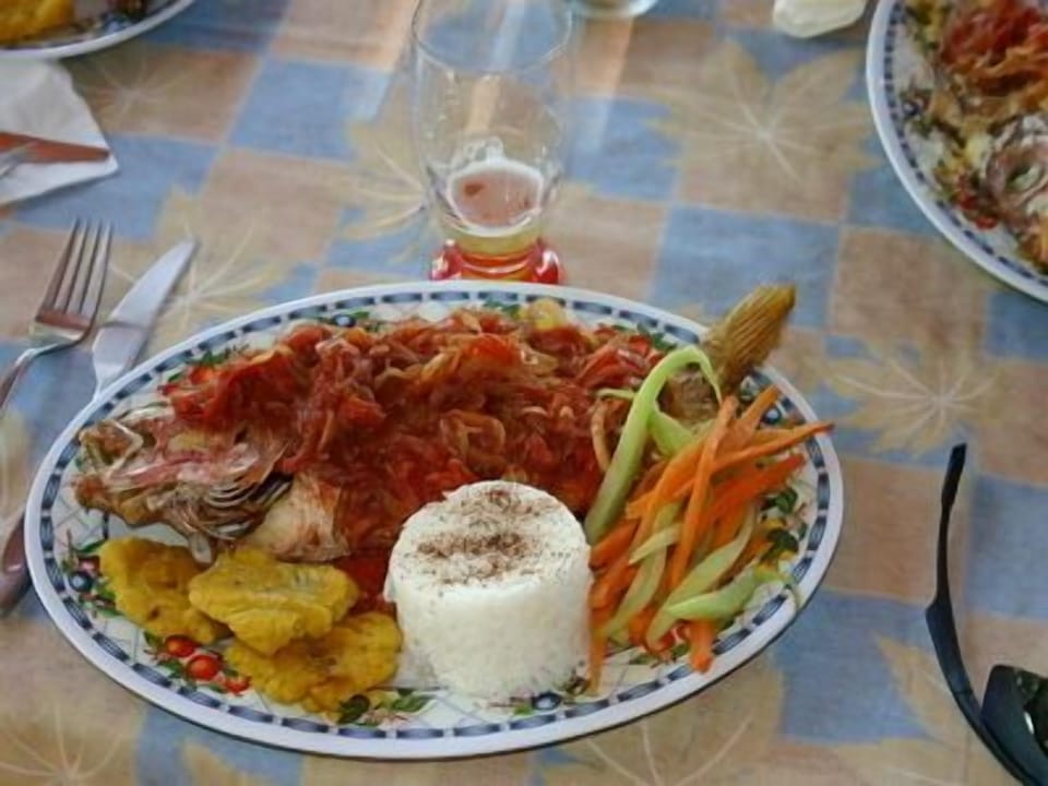 Fresh fish dinner at Gigante beach
