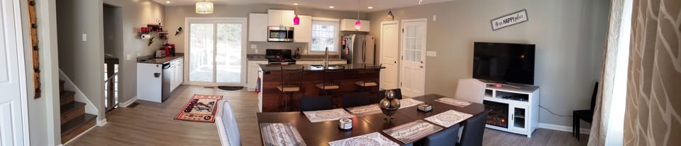 Ultimate Open Concept & Entertainment Living!