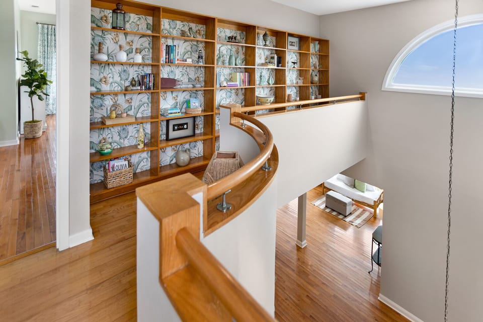 Top floor decor