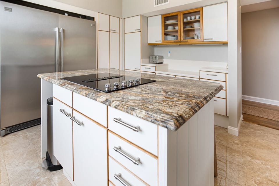 Spacious kitchen on the middle floor