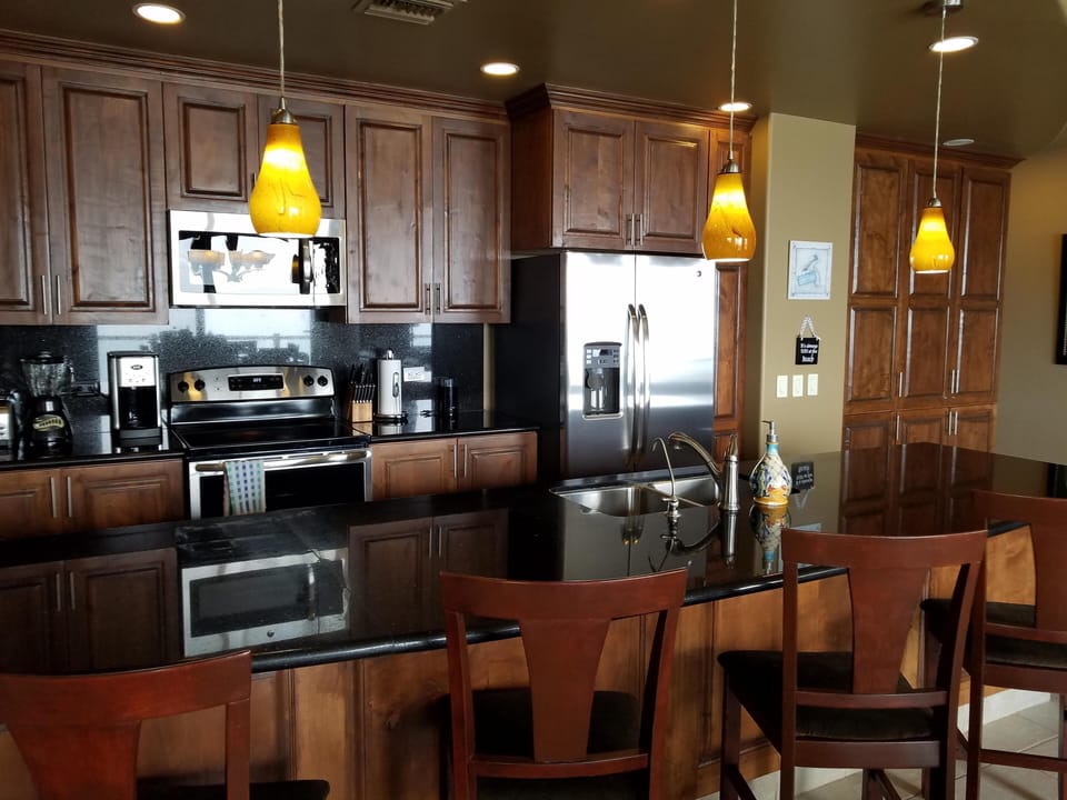 All new SS appliances, blender, coffee grinder etc