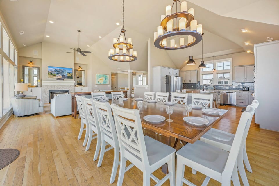 Surf or Sound Realty - 866 - Wa-Hoo Hatteras - Dining Area -2