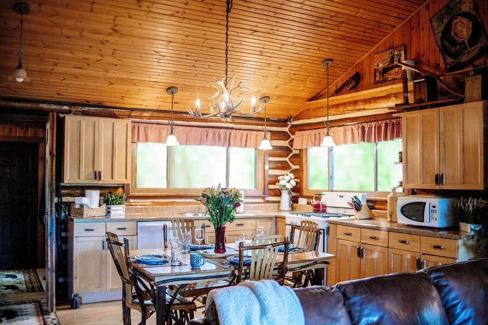Kitchen/dining area