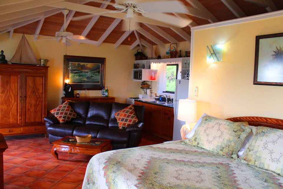 Open floor plan of the cottage makes it very spacious.