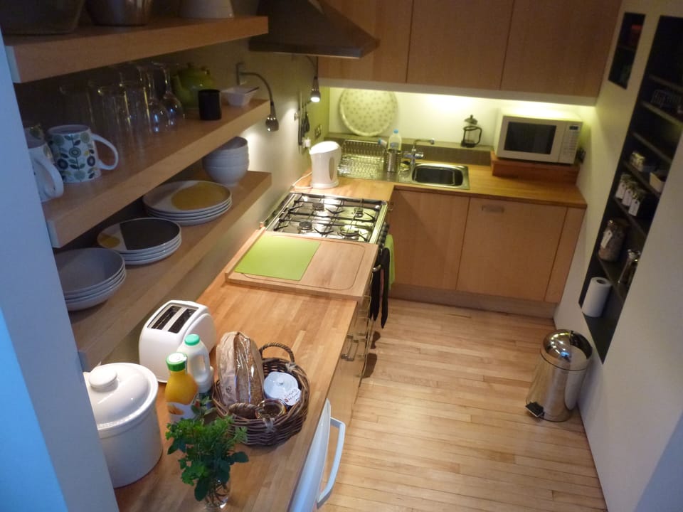 Kitchen with welcome basket 