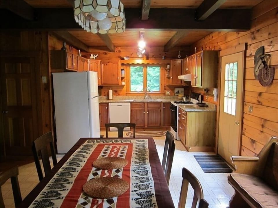 Solid maple table, artisan-made: plenty of space for family meals, game time
