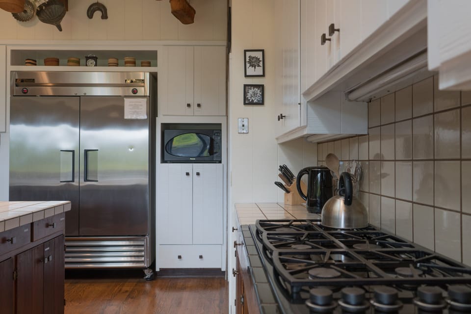 Our 6 burner stove top is ready for that big family meal.