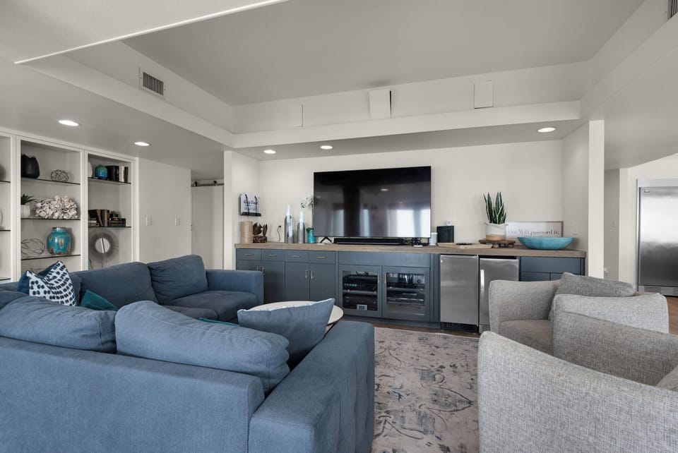 Sitting area with flat screen TV